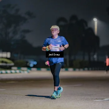 Runner Photo 7509396