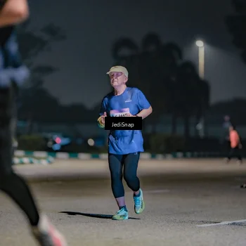 Runner Photo 7509400