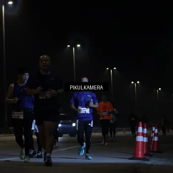 Runner Photo 7509453