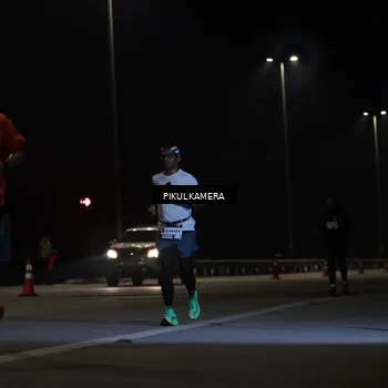 Runner Photo 7509471