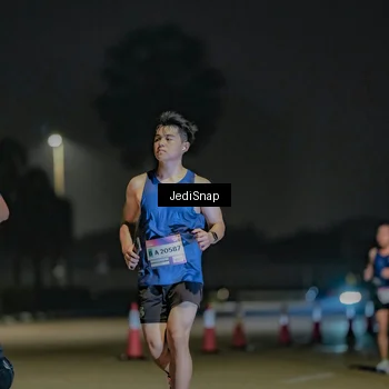 Runner Photo 7509544