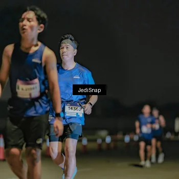 Runner Photo 7509572
