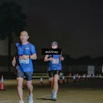 Runner Photo 7509594