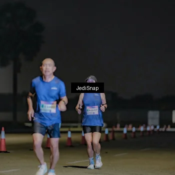 Runner Photo 7509615