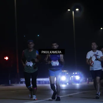 Runner Photo 7509616