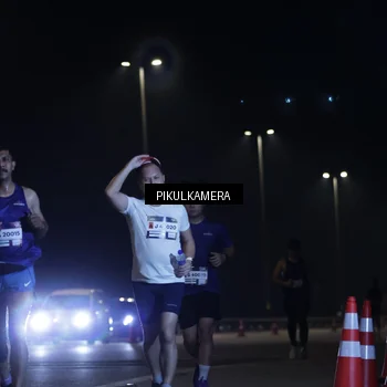 Runner Photo 7509618