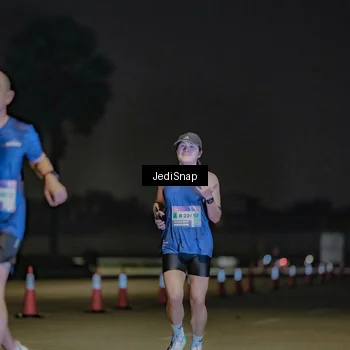 Runner Photo 7509623