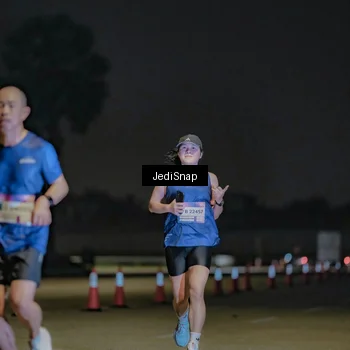 Runner Photo 7509624