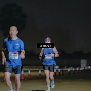 Runner Photo 7509628