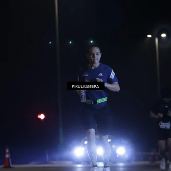 Runner Photo 7509663