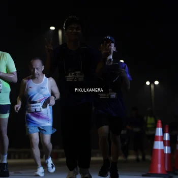 Runner Photo 7509704