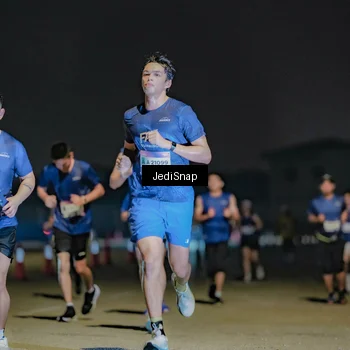 Runner Photo 7509756