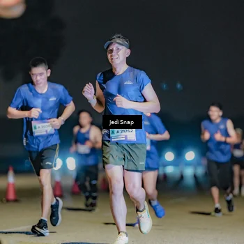 Runner Photo 7509765
