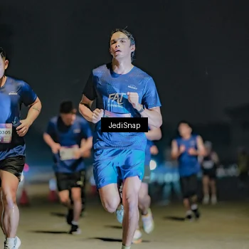 Runner Photo 7509778