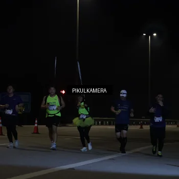 Runner Photo 7509884