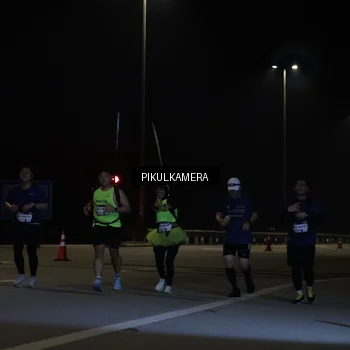 Runner Photo 7509887