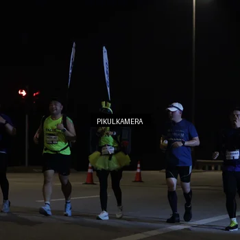 Runner Photo 7509908