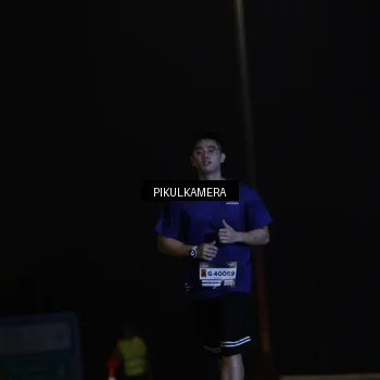 Runner Photo 7509952
