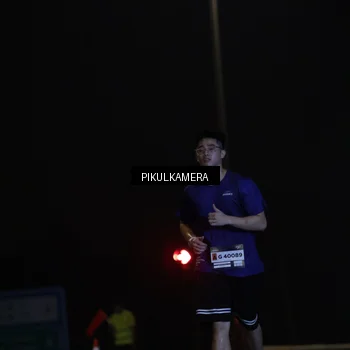 Runner Photo 7509953