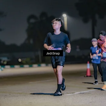 Runner Photo 7509985