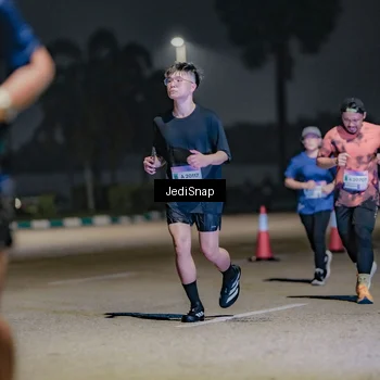 Runner Photo 7509986