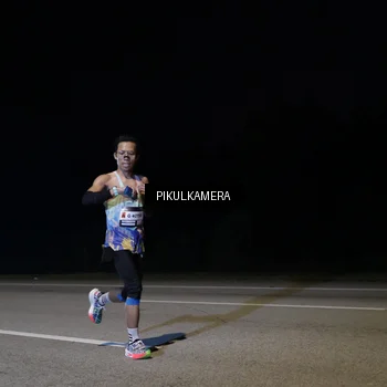 Runner Photo 7510002
