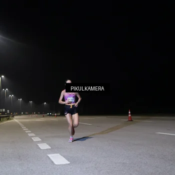 Runner Photo 7510003