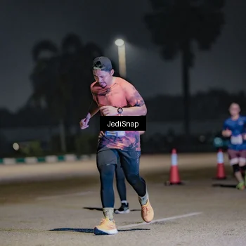 Runner Photo 7510009