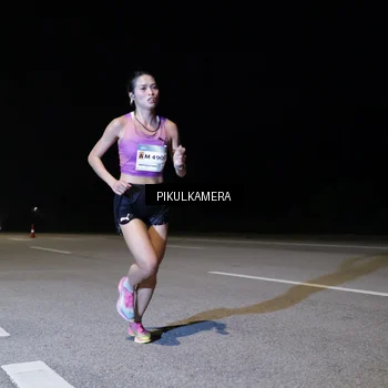 Runner Photo 7510019