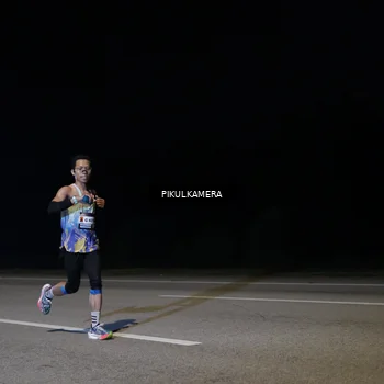Runner Photo 7510024