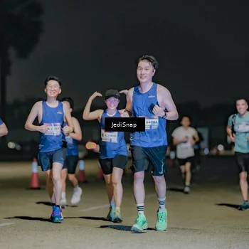 Runner Photo 7510028