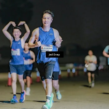 Runner Photo 7510030