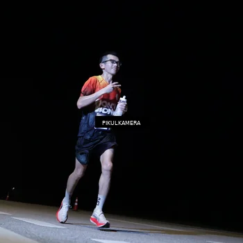 Runner Photo 7510045
