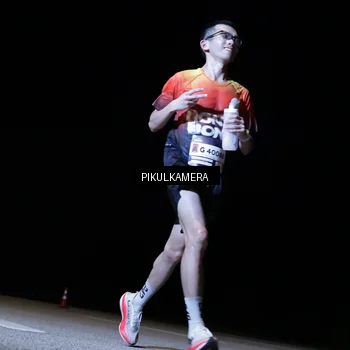Runner Photo 7510048