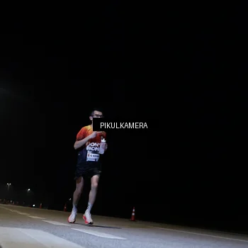Runner Photo 7510050