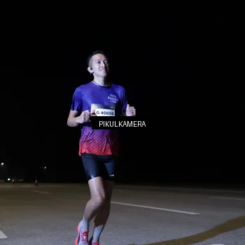 Runner Photo 7510053
