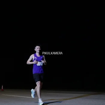 Runner Photo 7510062
