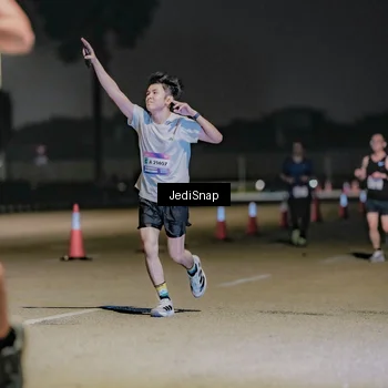 Runner Photo 7510068