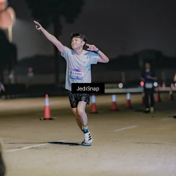 Runner Photo 7510069