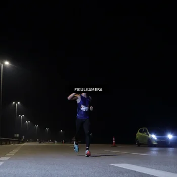 Runner Photo 7510073