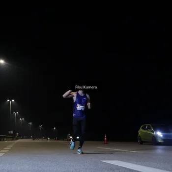 Runner Photo 7510075