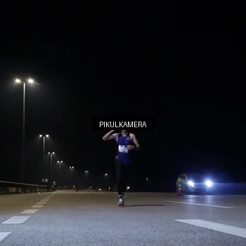 Runner Photo 7510083