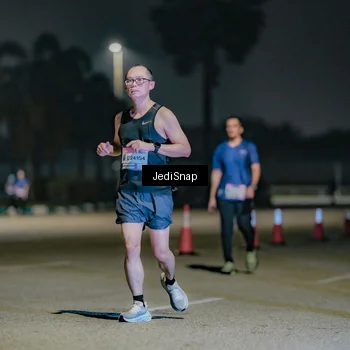 Runner Photo 7510092