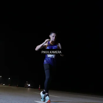 Runner Photo 7510093