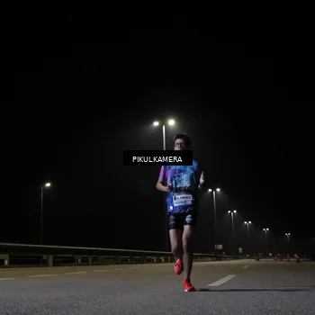 Runner Photo 7510100