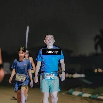 Runner Photo 7510137