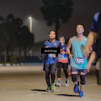 Runner Photo 7510157