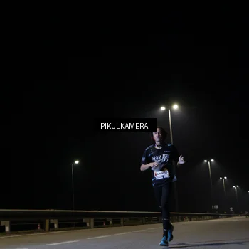 Runner Photo 7510216