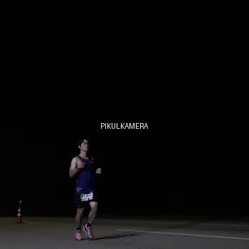 Runner Photo 7510240
