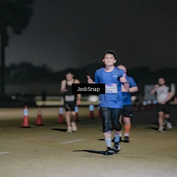 Runner Photo 7510242